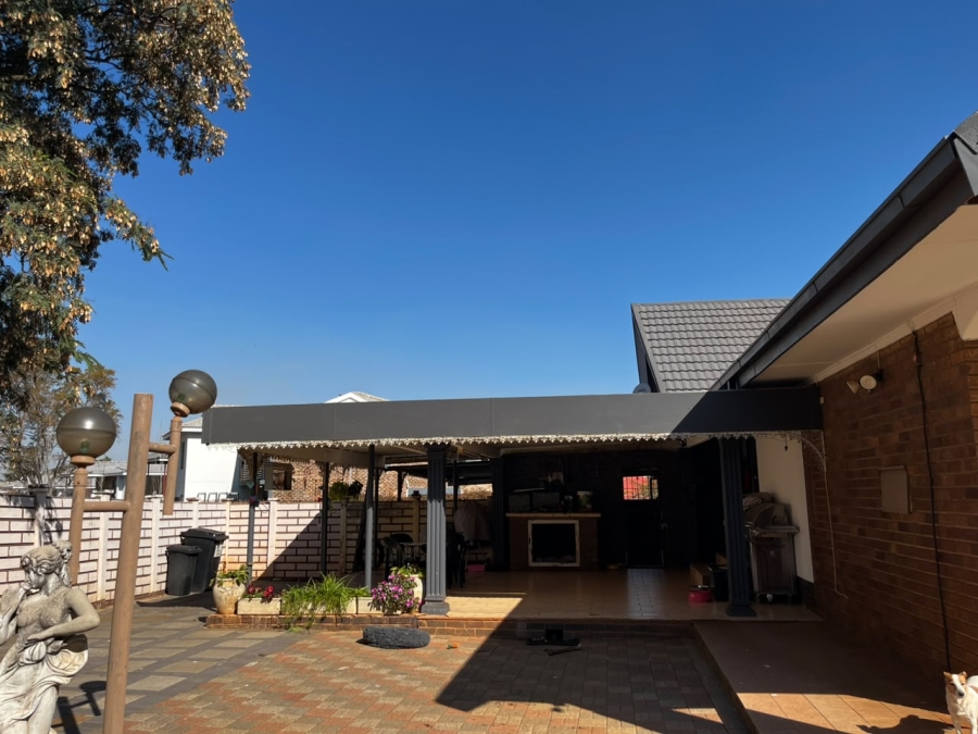 3 Bedroom Property for Sale in Flamwood North West